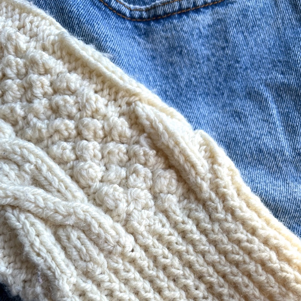 Gorgeous Handmade Classic Knit Cream Chunky Cable Knit Long Line Sweater - Picture 5 of 12